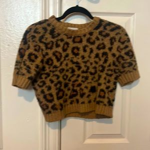 Cheetah print knitted crop top